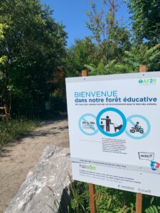 Forêt-éducative-classe-verte-Ecole-privee-Leau-Vive-Chretienne-Quebec-Francophone-primaire-secondaire- mini-concentrations-location-gymnase-location de salle-communauté-chretienne-classe-verte