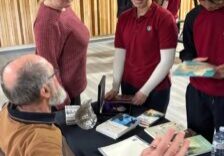 Auteur- École-Ecole-privee-L-eau-Vive-Chretienne-protestante-evangélique-jesus-prière-Quebec-Francophone-primaire-secondaire- mini-concentrations-location-gymnase-salle-classe-communaute-classe-verte