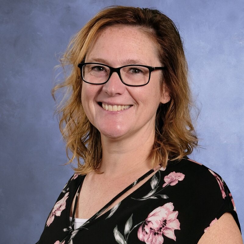 École-Ecole-privee-L-eau-Vive-Chretienne-protestante-evangélique-jesus-prière-Quebec-Francophone-primaire-secondaire- mini-concentrations-location-gymnase-salle-classe-communaute-classe-verte