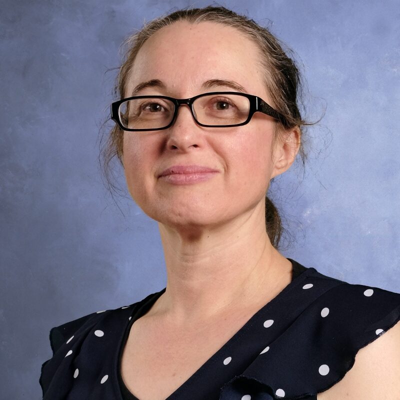 École-Ecole-privee-L-eau-Vive-Chretienne-protestante-evangélique-jesus-prière-Quebec-Francophone-primaire-secondaire- mini-concentrations-location-gymnase-salle-classe-communaute-classe-verte