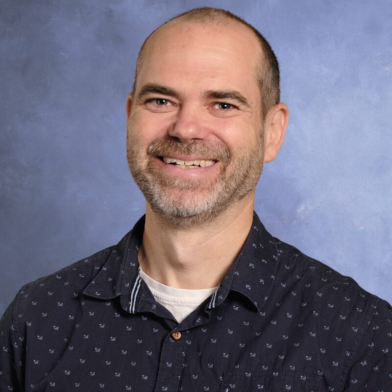 cole-Ecole-privee-L-eau-Vive-Chretienne-protestante-evangélique-jesus-prière-Quebec-Francophone-primaire-secondaire- mini-concentrations-location-gymnase-salle-classe-communaute-classe-verte