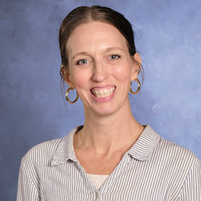 École-Ecole-privee-L-eau-Vive-Chretienne-protestante-evangélique-jesus-prière-Quebec-Francophone-primaire-secondaire- mini-concentrations-location-gymnase-salle-classe-communaute-classe-verte