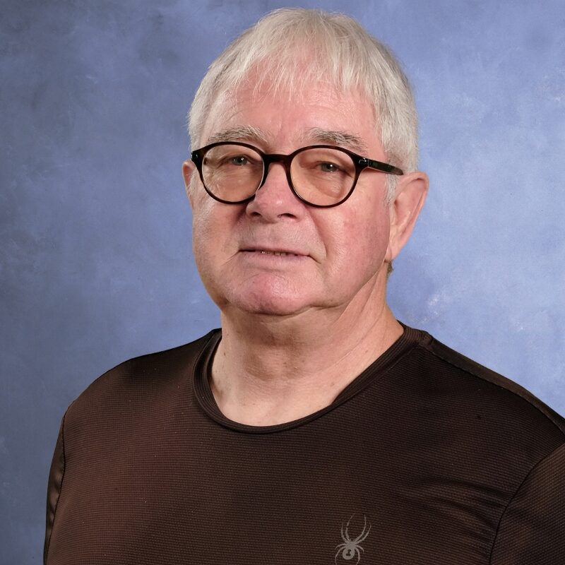 École-Ecole-privee-L-eau-Vive-Chretienne-protestante-evangélique-jesus-prière-Quebec-Francophone-primaire-secondaire- mini-concentrations-location-gymnase-salle-classe-communaute-classe-verte